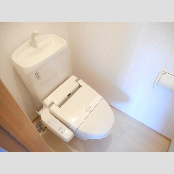 フォレストパル 温水洗浄暖房便座仕様です