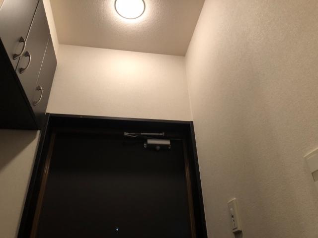 コンフォートレジデンス202号室 人感センサー付照明