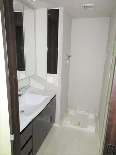 ベイサイドタワー晴海 室内洗濯機置き場　※2025年2月撮影の写真