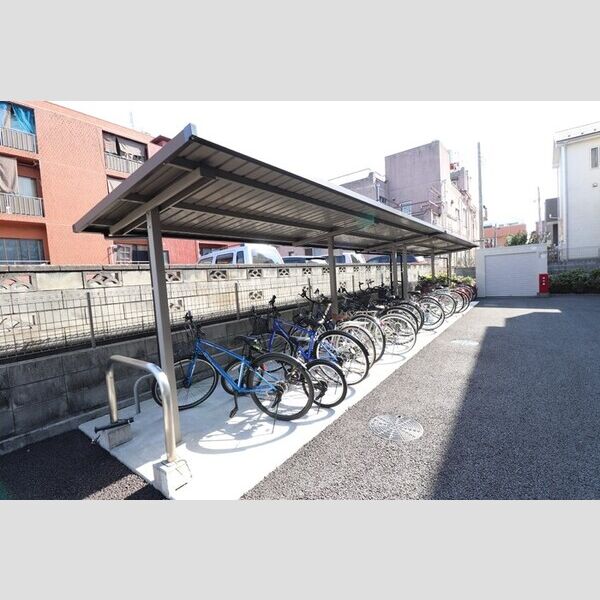 アンクレージュ103号室 駐輪場