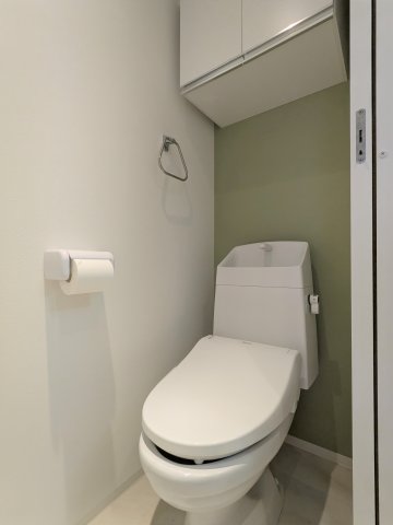 エルファーロ代々木0304号室 トイレ