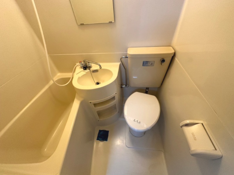 エメラルドハイツ2階 ※別部屋写真参照