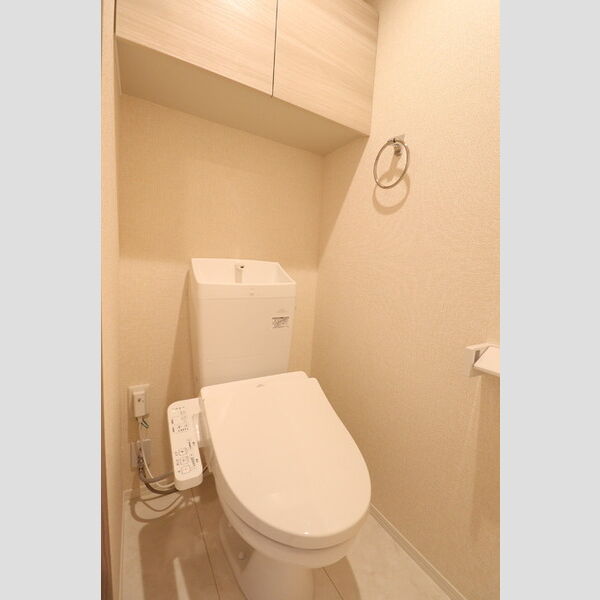 スタジオヴィラ トイレ　温水洗浄暖房便座