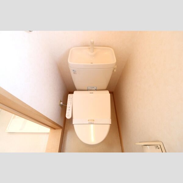 レディアンス熊谷203号室 温水洗浄暖房便座