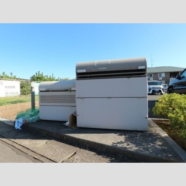 トレグラース　A棟 敷地内ゴミ置場