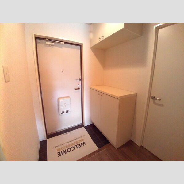 グローリーヒルズⅡ 玄関