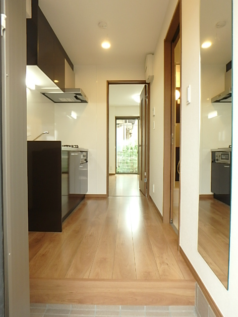 アリエス0103号室 玄関