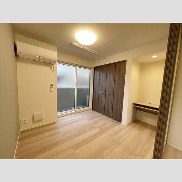 ウィンドテラス荒川303号室 洋室①