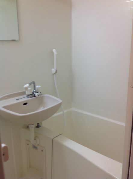 レオパレス第一吉兵衛ハウス104号室 内観