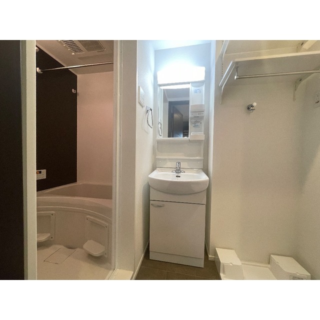 リポス瀬谷B棟308号室 内観