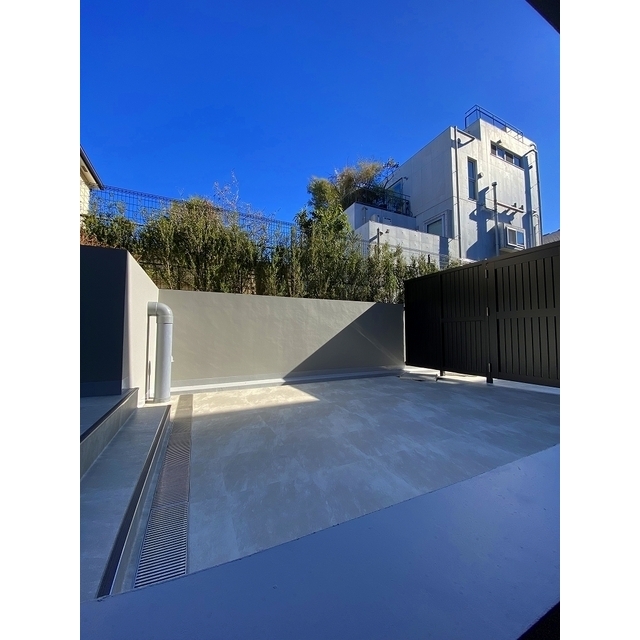 Ｌａ　Ｐｅｒｌａ　ＪｉｙｕｇａｏｋａⅡ001号室 内観