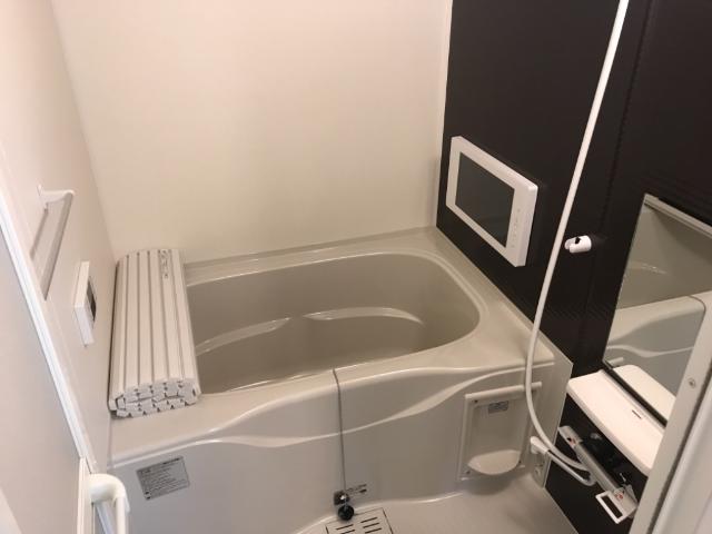 ラ・ジオンあきる野103号室 バス