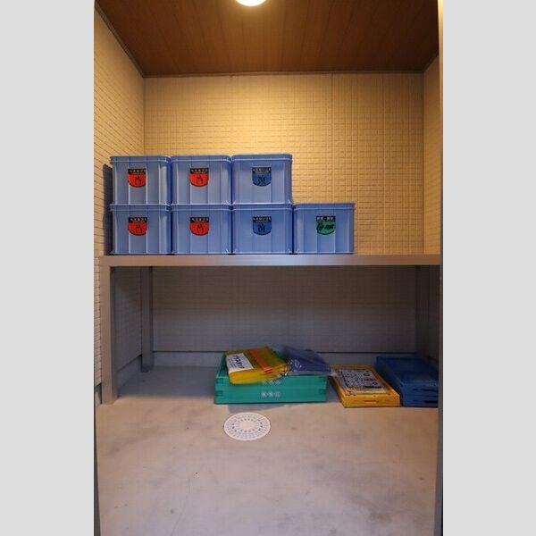 グラナーデ東新町 廃棄物保管庫(内部)