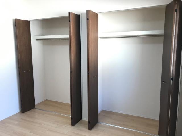 マノワールⅠ202号室 収納