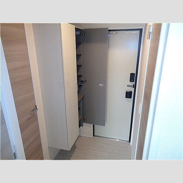 アズール アビタシオン 玄関