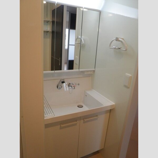 Lucente (ルチェンテ)　Ⅱ 洗面所