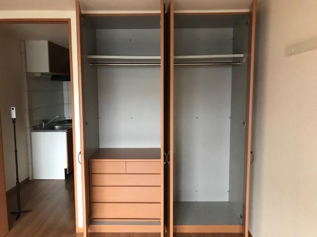 パラシオン平塚00202号室 収納