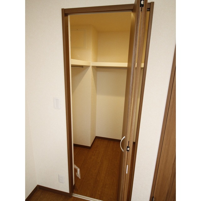 wisteria201号室 内観