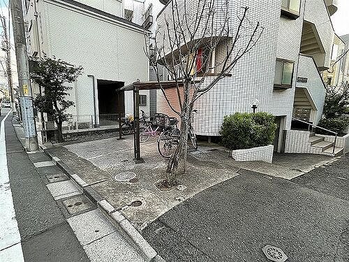 メゾンフラワー1階 同建物別部屋の参考画像