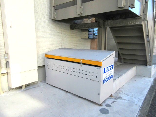 フルリール鶴見0204号室 ごみ置場　※実際の使用状況とは異なります(現況優先)