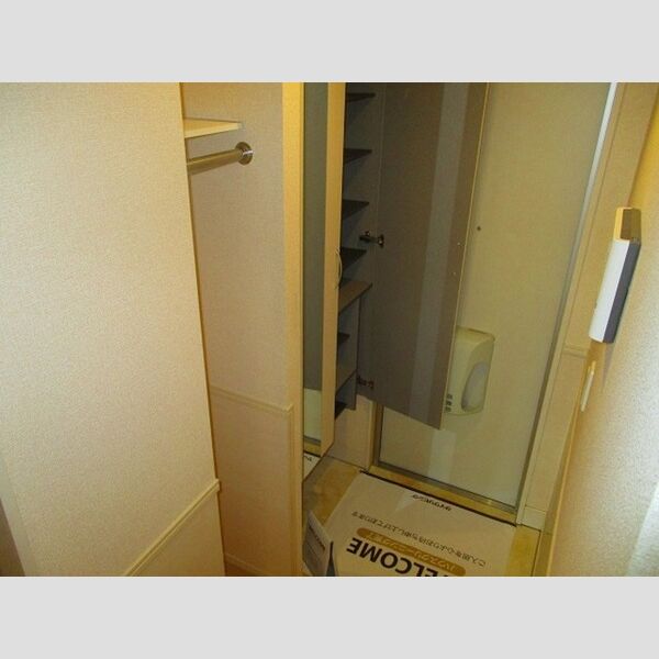 ラヴィーベル　東館 シューズBOX