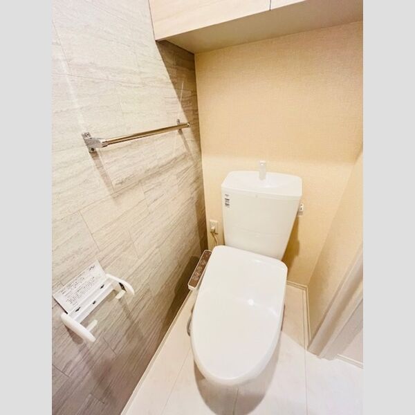 クローネ湘南105号室 温水洗浄暖房便座