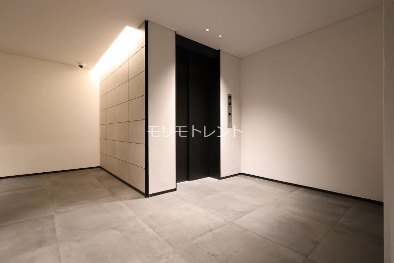 イプセ白金台3階 エレベーターホール