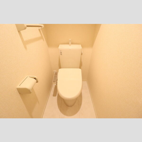 ティアラⅡ103号室 温水洗浄暖房便座