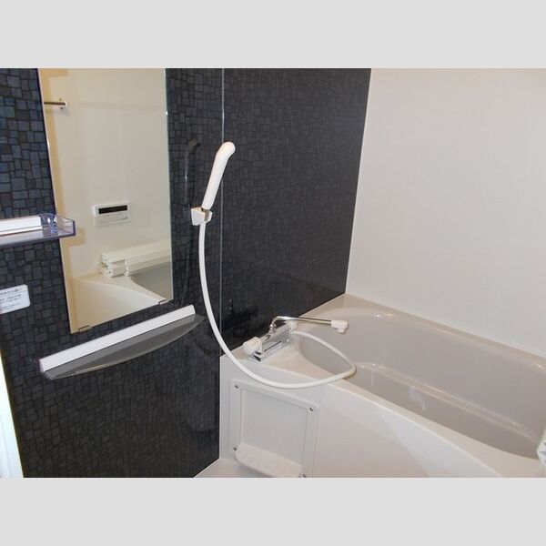 クレインリング丸山台102号室 浴室換気乾燥機付ユニットバス