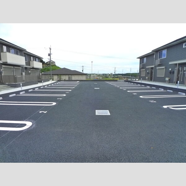 舘の杜　アクシア(B棟) 駐車場
