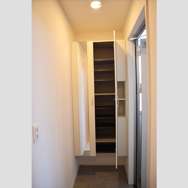 Seed 東大宮 シューズボックス