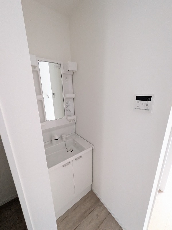 アリスワン南三咲(E-222)2階 洗面