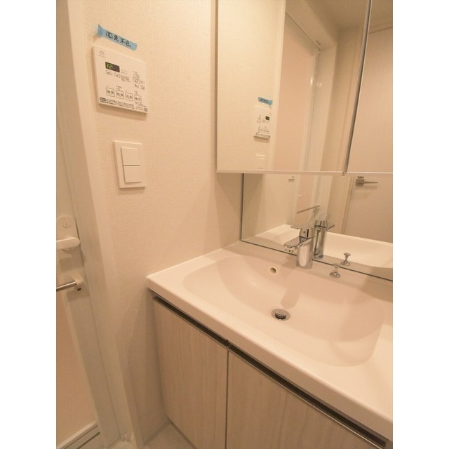 ラクレイス横濱関内0101号室 内観