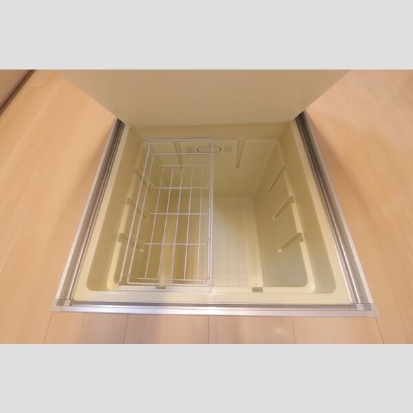 オルキス　G102号室 キッチン床下収納