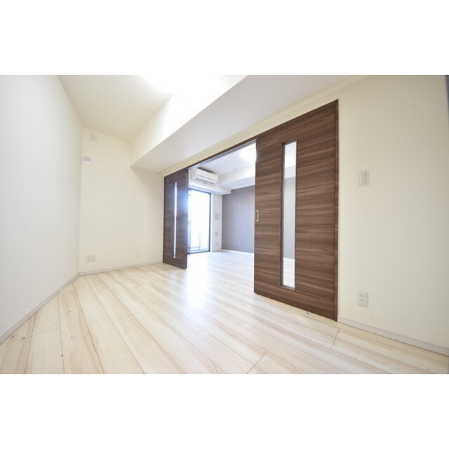 Court Blanche0515号室 内観