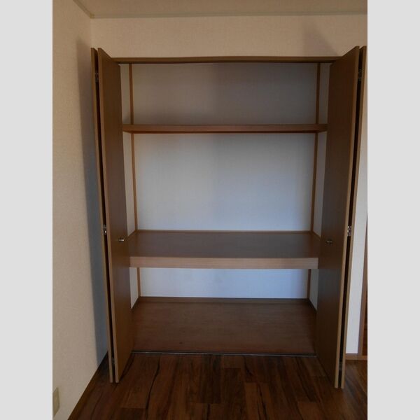 サウスメゾン　A201号室 物入