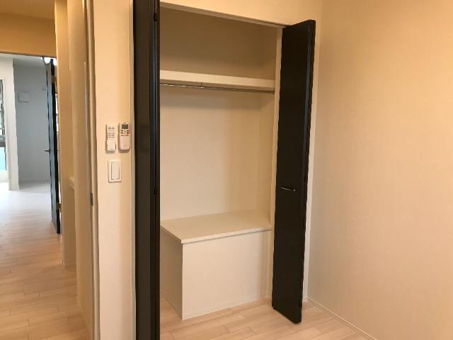 ラ・ベル・オロール202号室 クローゼット（イメージ）