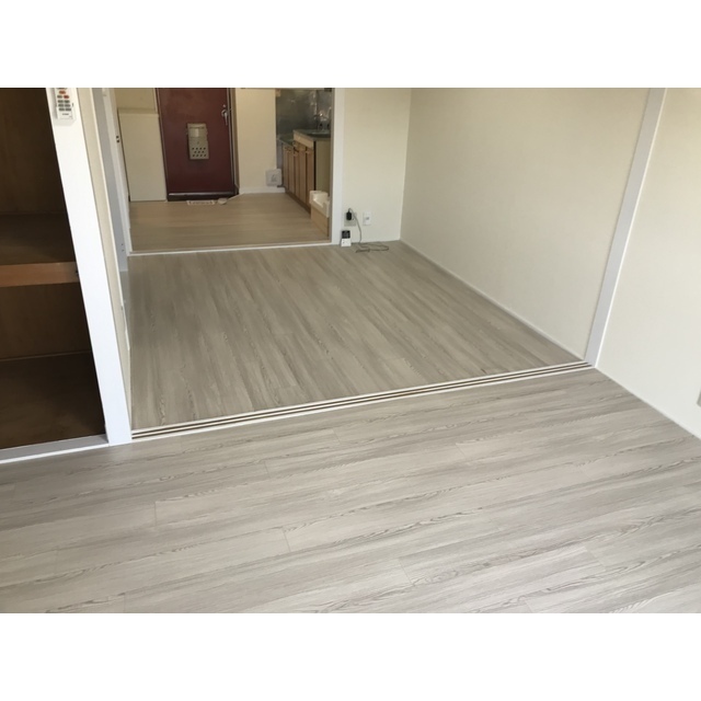 第一ハイム山下305号室 リビング