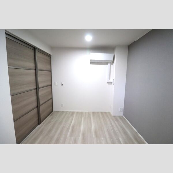 セレスティア東葛西Ⅳ103号室 洋室6帖玄関側