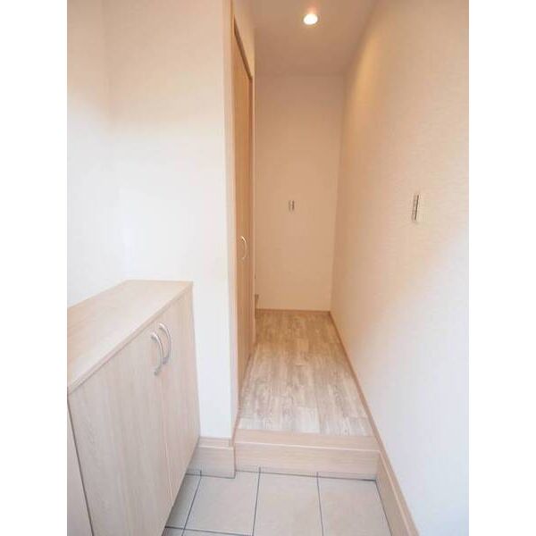 レジデンスセイワ 玄関