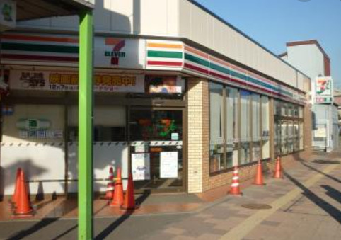 Hills Sette Isola306号室 【コンビニエンスストア】セブンイレブン 横浜大口通店まで300ｍ