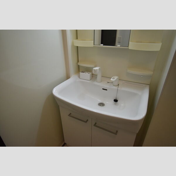 ラ・テール　ドゥ 先発洗面化粧台