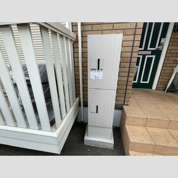 レザン・ポワール 宅配ボックス