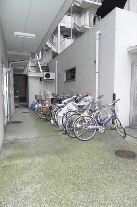 藤和二子玉川園コープ8階 駐輪場