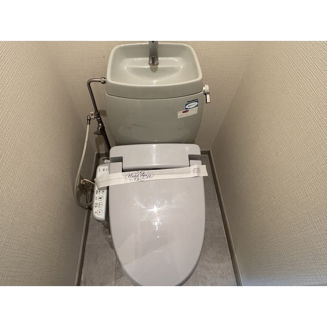 パナヨシハラA棟202号室 内観