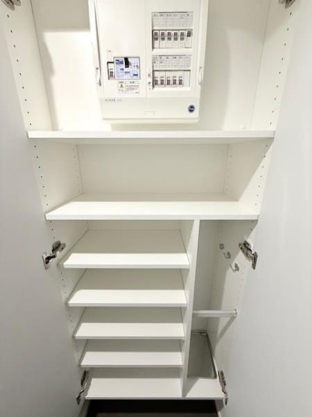 エレミ本蓮沼2階 リビング