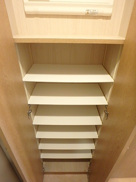 ガラ・ステージ田園調布3階 収納