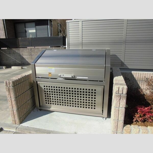 グランシャリオ ごみ置場