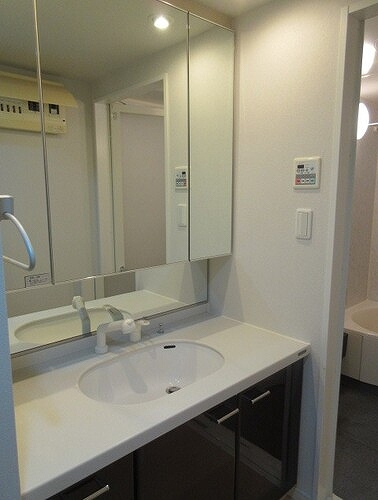 ライオンズヒルズ田端不動坂 洗面台　※前回募集時2020年8月の写真