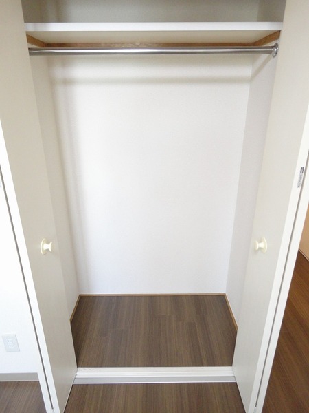 ダイホープラザ入谷1202号室 収納